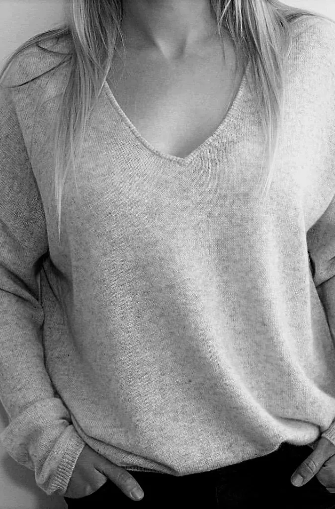 Campbell & Co. Boyfriend V Neck Sweater in Blush Pink