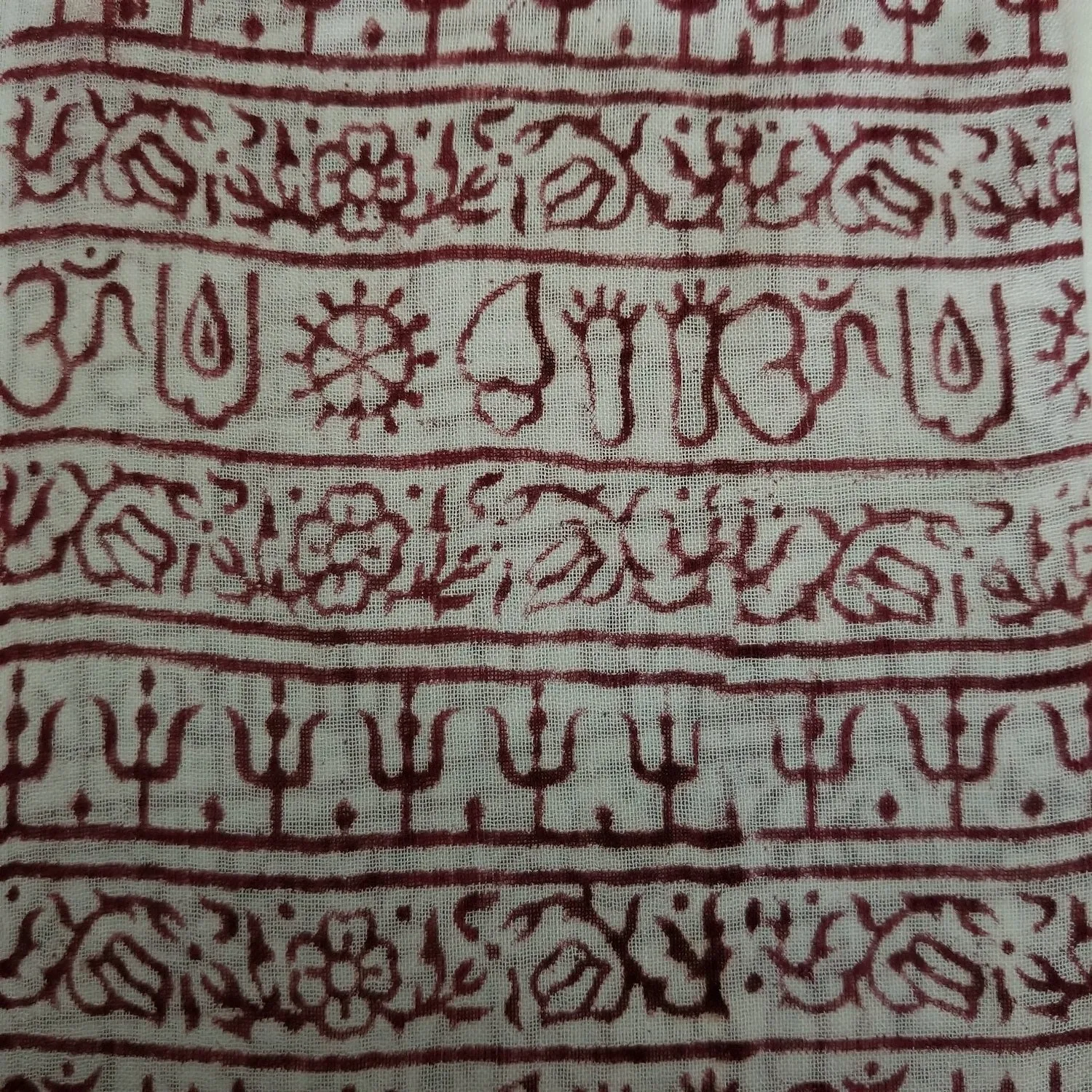 Great gift - OM Ganesha Mantra Meditation Prayer Shawl by OMSutra