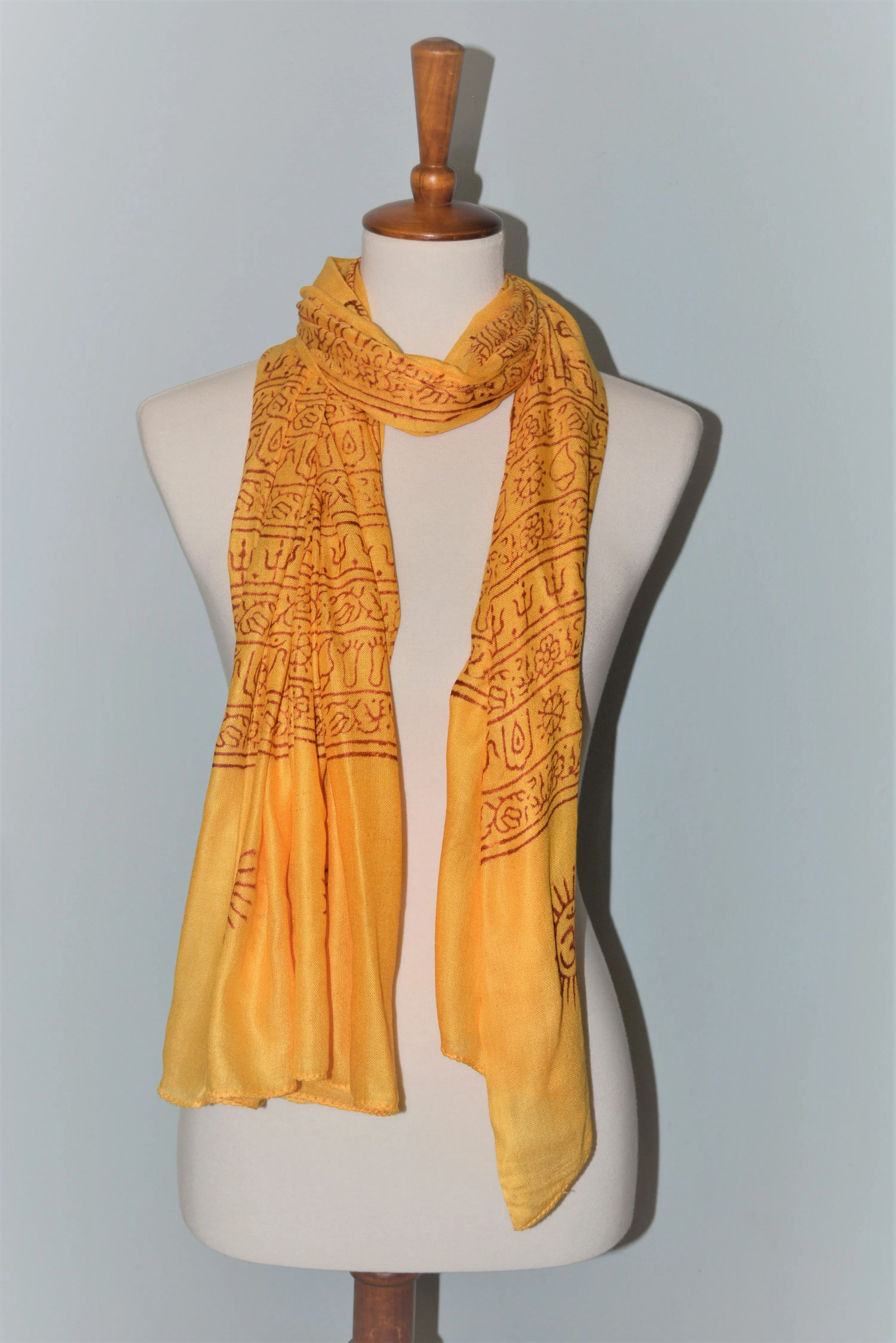 Great gift - OM Ganesha Mantra Meditation Prayer Shawl by OMSutra