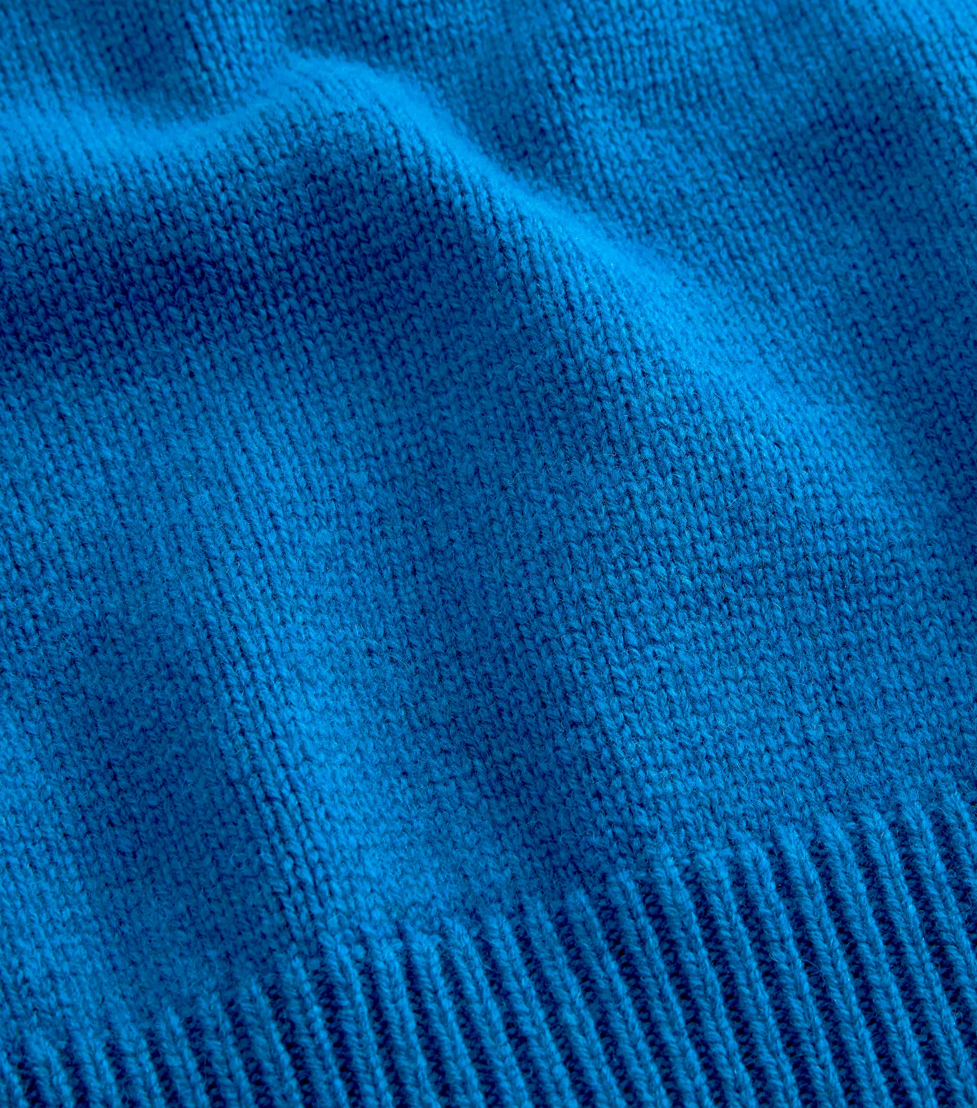 QUILO TURTLE NECK PULLOVER</p>Sky Blue